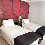 Arrandale Lodge